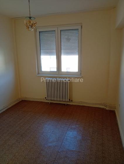 Apartament 3 camere | 67 mp| zona Cugir - 2