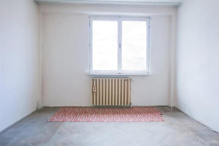 Apartament 3 camere decomandat zona Grivitei - 3