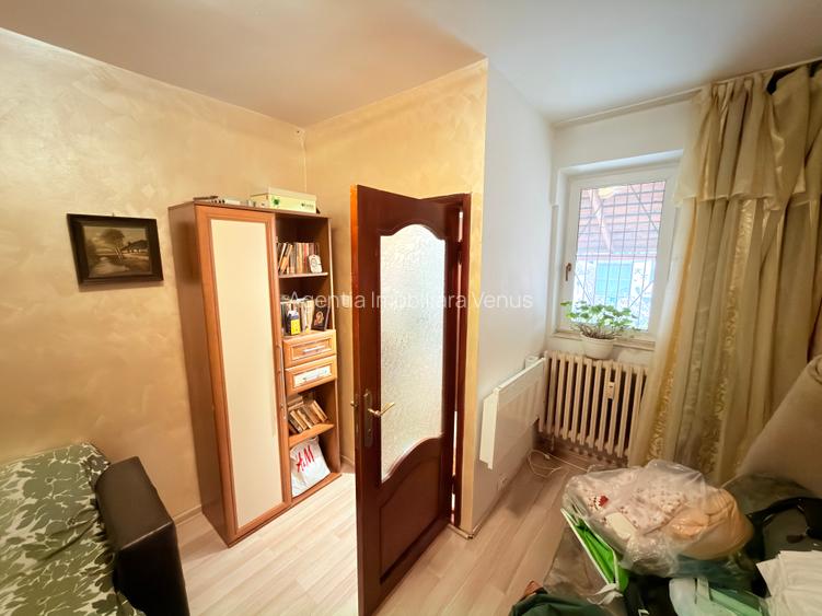 Garsoniera in bloc de apartamente  pe Unirii - 4