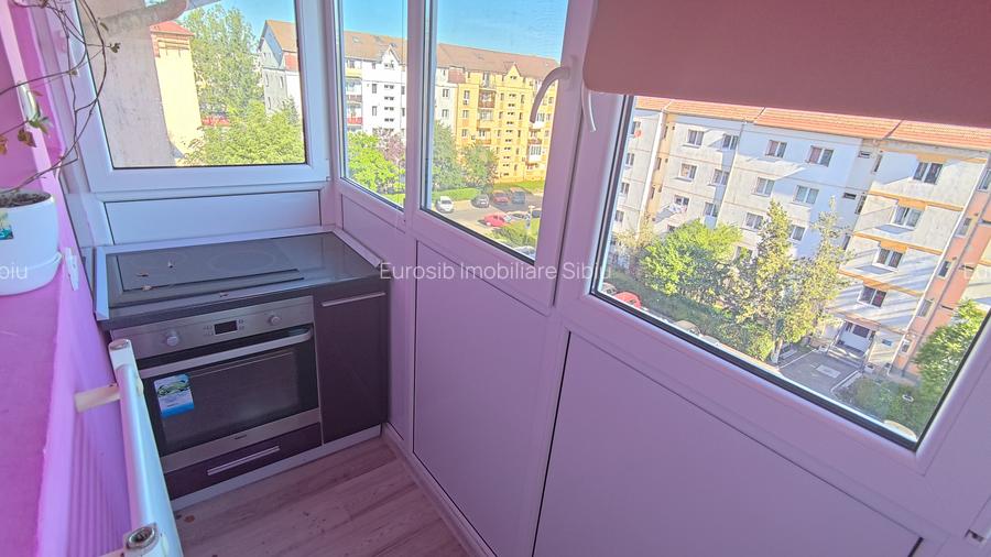 Apartament cu 3 dormitoare in Sibiu zona Ciresica - 3