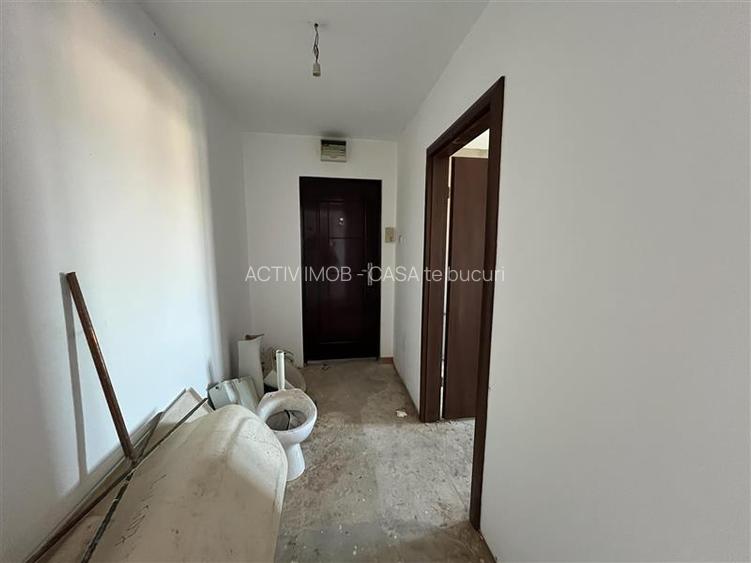 Lugoj, Apartament 3 Cam., 84 Mp., Semidecomandat, et.6, Central Blocul Postei - 14