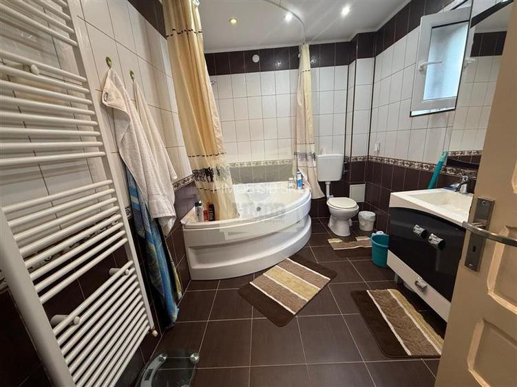 Casa noua cu 5 camere 2 bai in Terezian - 8