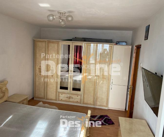 Apartament 4 camere 65mp central cu parcare 80.000€ - 2
