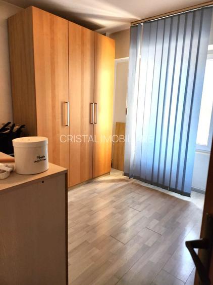 Vanzare Apartament 3 Camere Stradal pe Bd Nerva Traian - 4