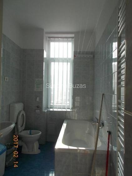 apartament 4 camere de inchiriat - 8