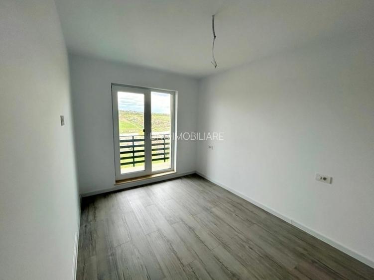 Comision 0% Casa Duplex 2026 106 mp utili 230 mp teren Valea Lupului vedere lac - 12