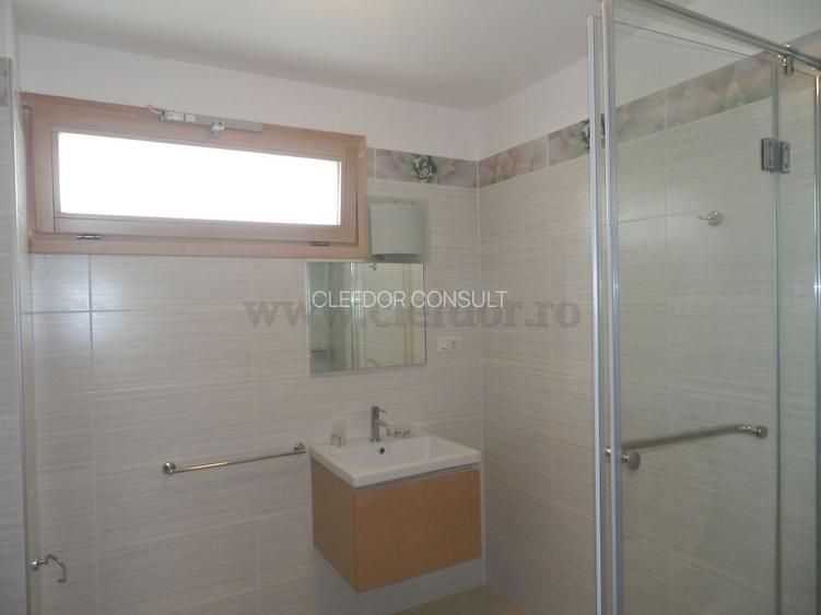 Vila de Lux in apropiere de British School - 10