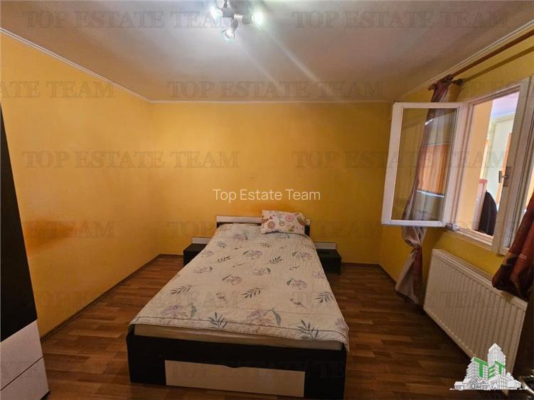 Casa la curte cu garaj dublu langa Padurea Rosu - 9