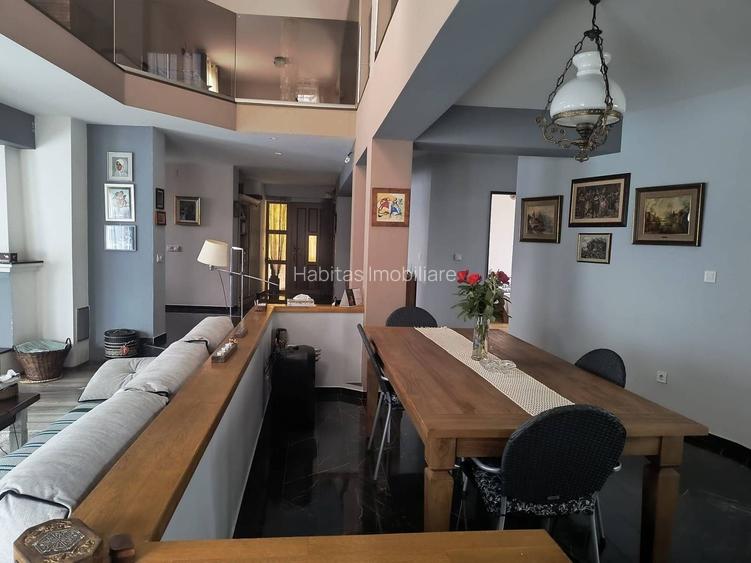 Casa cu 5 camere, 234mp utili, 700mp teren, Borhanci - 2