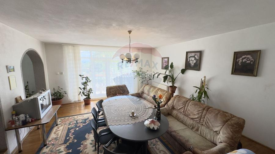 DE VANZARE CASA CU TEREN IN ZONA PREMIUM - 5