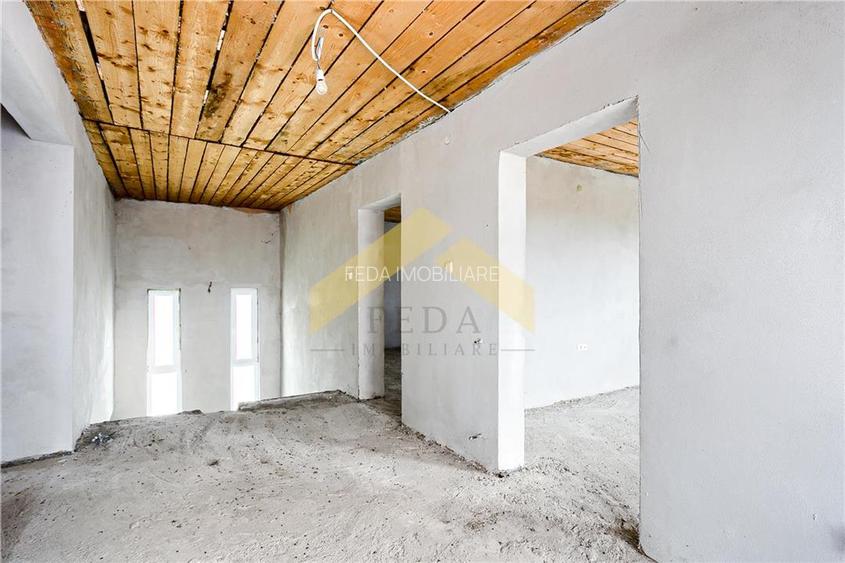 Casa noua de vanzare orasul Ineu - 45