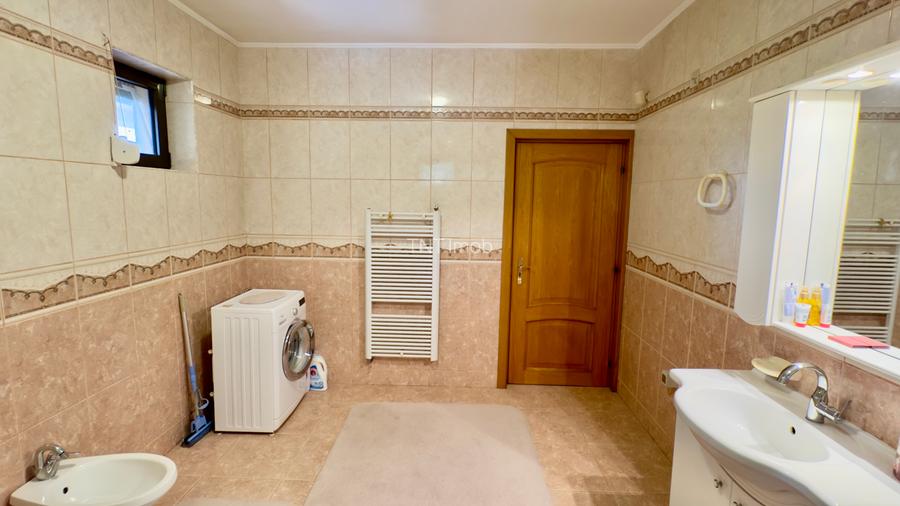 Vila individuala P+1+M cu deschidere la Lacul Snagov, piscina, sauna, ponton ! - 24