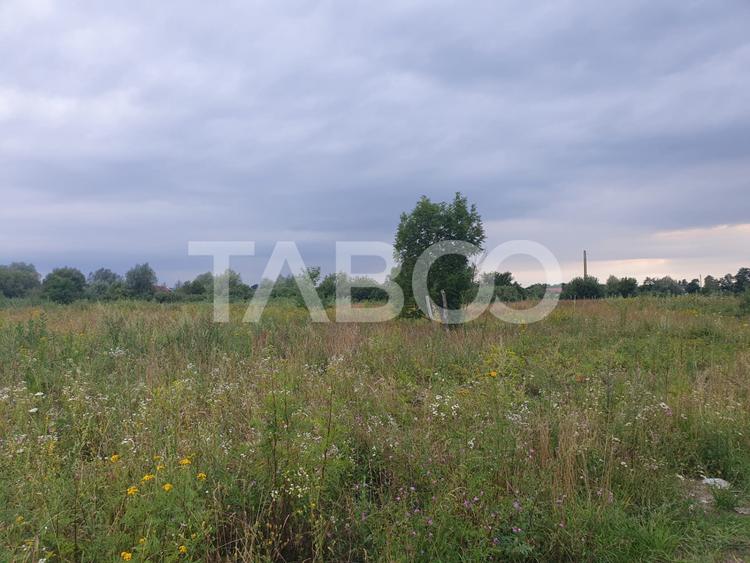 Teren intravilan 5040 mp in Sercaia acces DN1 168 m