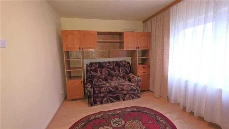 Racadau, apartament 3 camere de inchiriat
