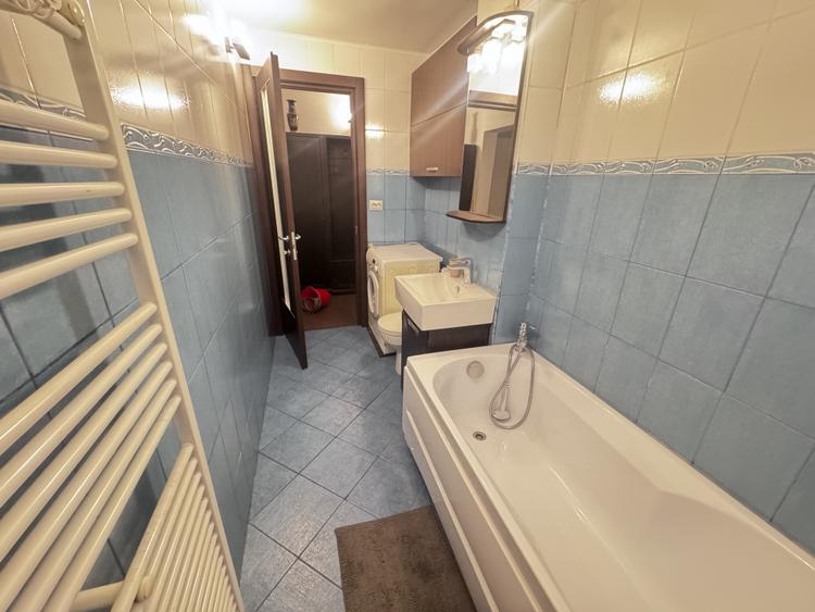 Apartament cu 3 camere- cornisa bistrita-tic tac