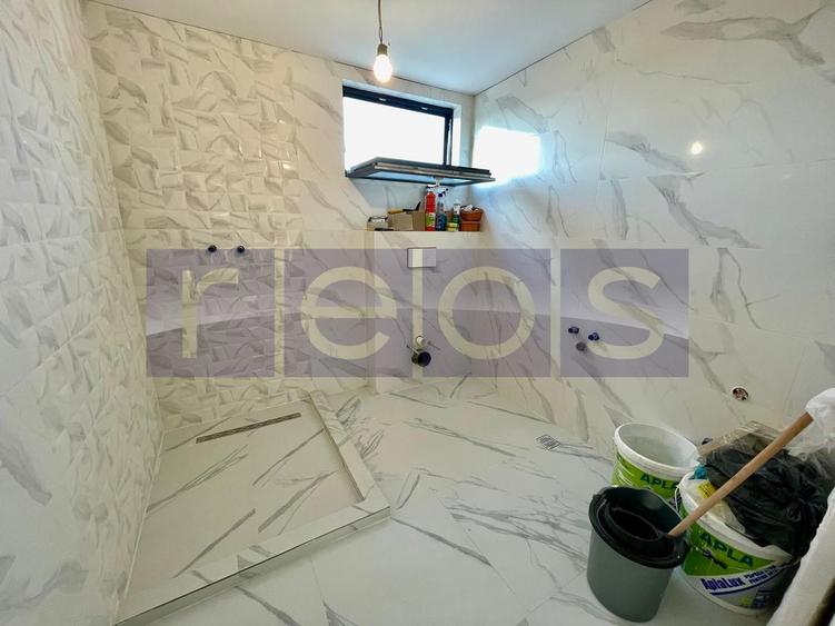 VANZARE APARTAMENT 3 CAMERE TEPES VODA CALEA CALARASILOR 87MP MANSARDA