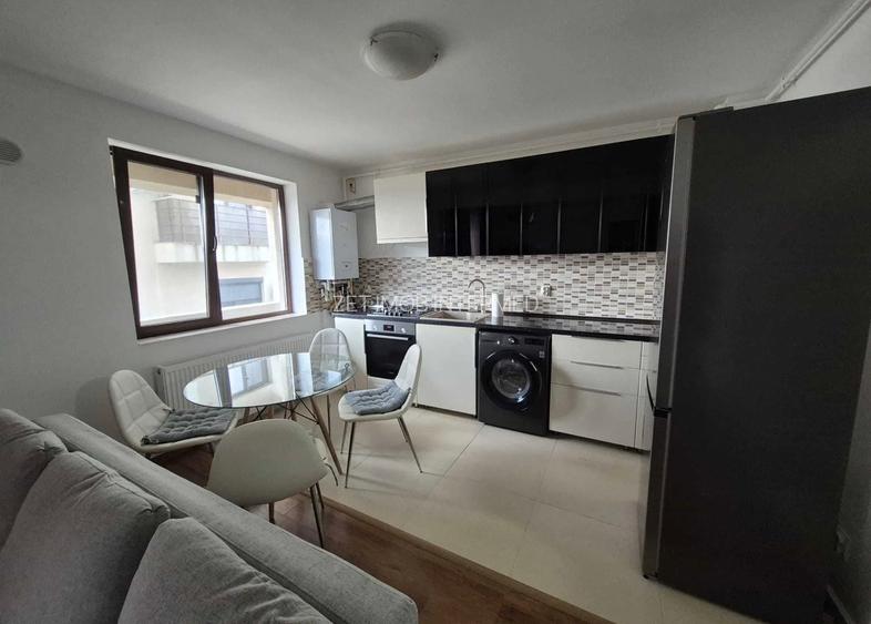 2 camere Mihai Bravu - imobil 2014 - 2