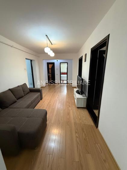 Apartament 4 camere ETAJUL 1 ---str VICTORIEI - 10