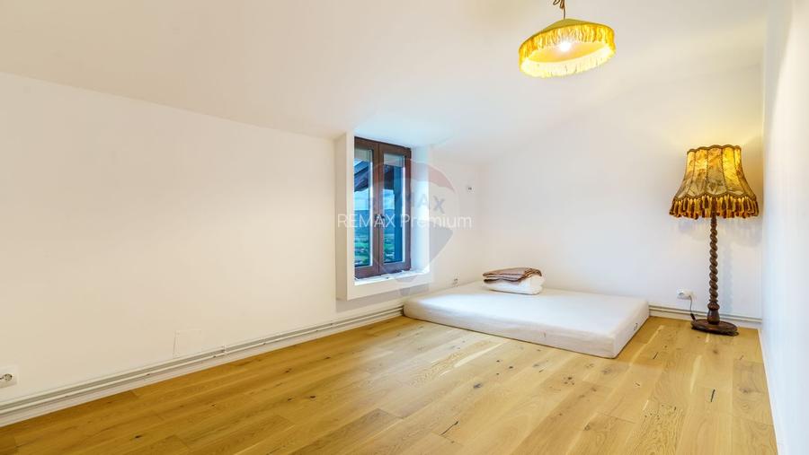 Teren 9.4 ha extravilan + casa 230 mp, COMISION 0% - 14