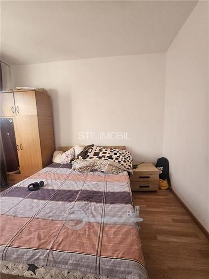 Cameră cămin 20 mp, mobilată, etaj 3 – Dacia (Biserica Catolic - 3