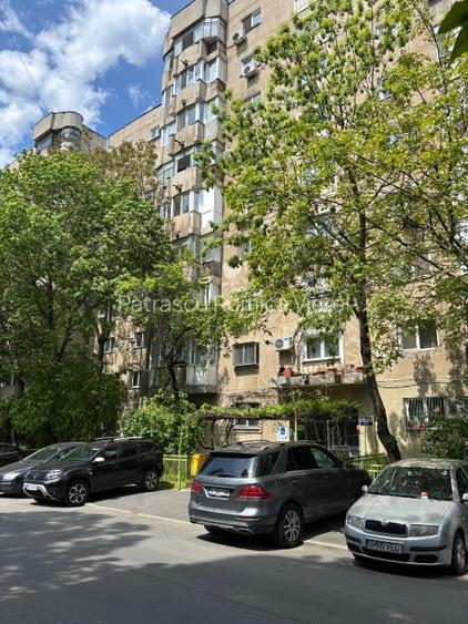 Apartament 4 camere strada Dorneasca, numar 13, sector 5 - 10