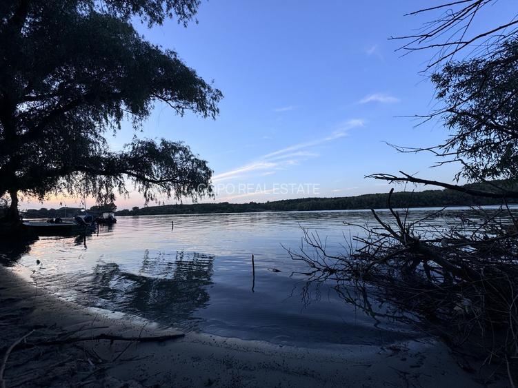 Hotel 20 camere Delta Dunarii 100 m deschidere teren 12000 mp acces auto - 24