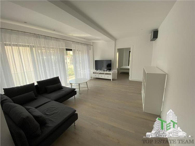Apartament cu 3 camere de vanzare in Piata Victoriei - 3