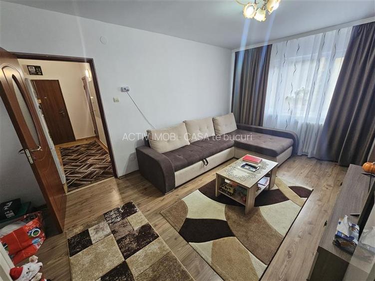 Resita, 3 Cam. Cf. 1, Mobilat+Utilat, Et. 1, Bulevard, Micro 3 - 14