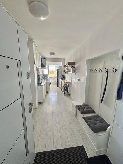 Apartament cu 2 camere, renovat și mobilat – Vedere panoramică - 6