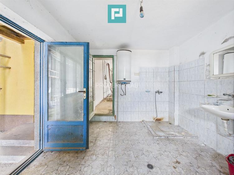 Clădire cu 5 camere cu teren și hală în Cenad - 20