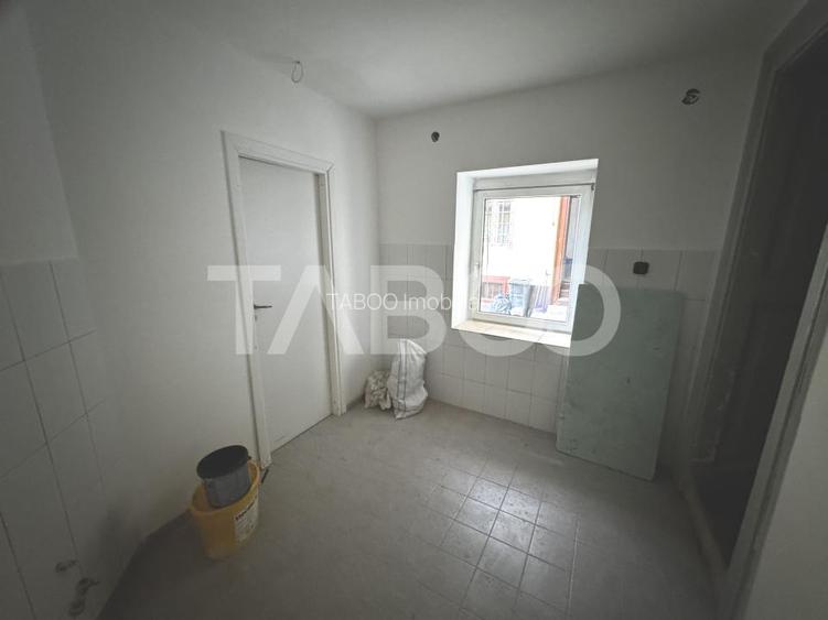 Spatiu comercial de inchiriat in centrul Cristianului cu vad bun - 7