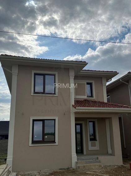 Duplex despartit prin camera tehnica - teren generos - 4 dormitoare - 6