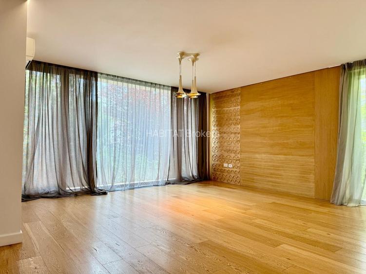Refined Luxury Residence | Exclusive Villa with Private Spa - 19