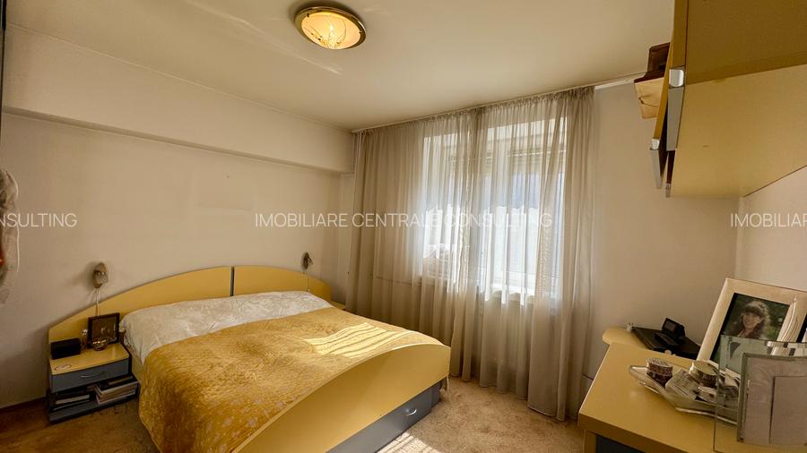 Vis avis cladire CEC, bloc 1980, unic, f. rar in piata - 12