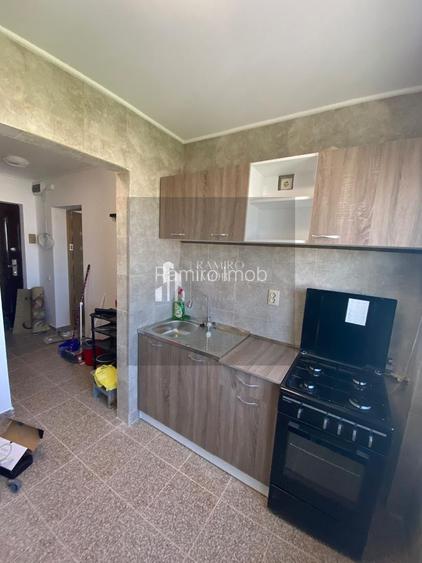 Garsoniera decomandata Obregia 35 mp - 5