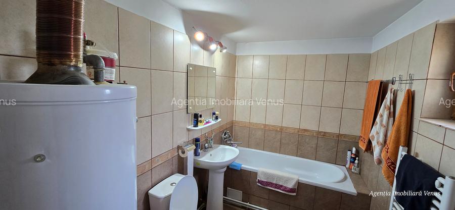 Casa caramida in Costesti - 7