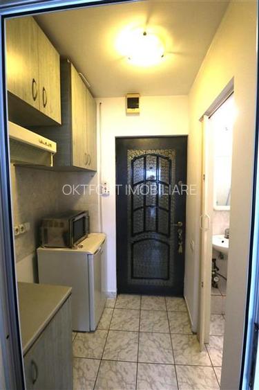 Garsoniera, zona Lipovei - 4