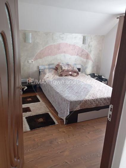 Casă / Vilă cu 7 camere de vânzare - 13