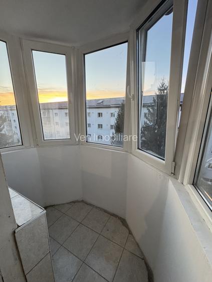 Apartament 2 camere, zona Andrei Mureșanu, etaj 4/4 - 4