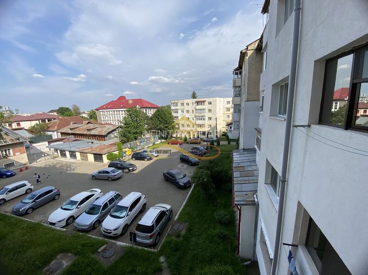 Ap. de vânzare 2 cam. decomandate Moinești-Bacău - 16