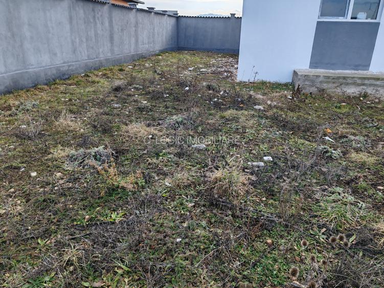 Casa 3 camere TARLUNGENI - IZVOR - 14