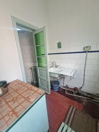 Trocadero - Casa 6 camere constructie caramida, deschidere la doua strazi - 22