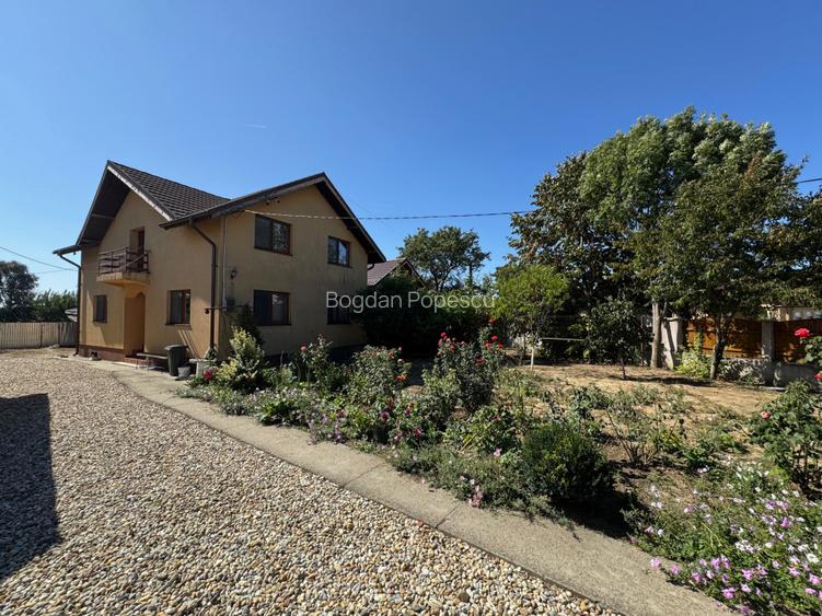 Vand Casa + Teren, Lunguletu/Dambovita, P+1, Toate Utilitatile, Complet Mobilata - 2