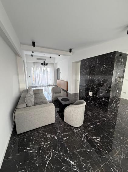 Penthouse 3 camere, 133 mp, Centru, zona Pirelli