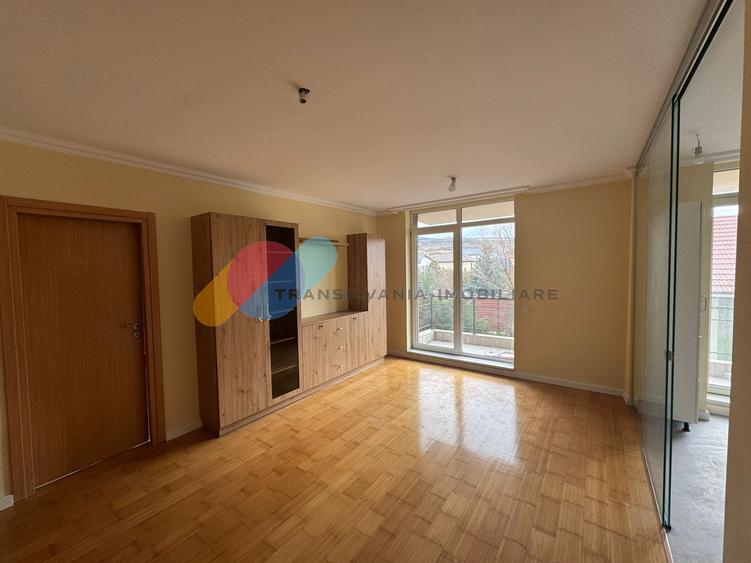 Apartament, 2 camere, 2 balcoane, zona Borhanci