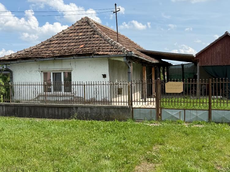 Casa de vanzare in Ardud | 425 mp teren | 97 mp construiti | Curte, anexe si buc - 8