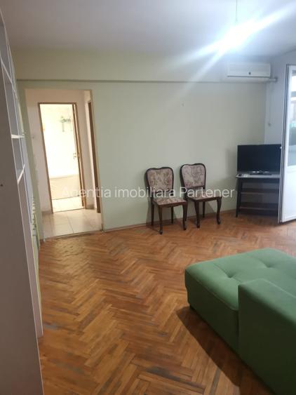 2 camere Fratii Golesti, etaj 1, finisaje medii, mobilat! - 9