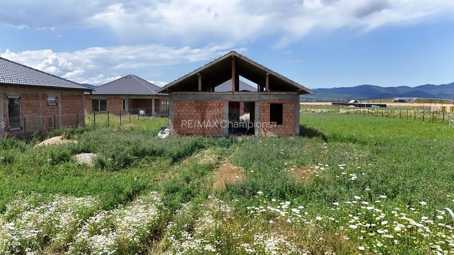 Comision 0! Casă la Roșu + Teren 500 mp – Cristian - Autorizată 2024 - 9