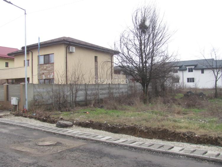 Prelungirea Ghencea - Safirului, Stradal - 8