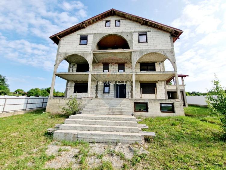 Casă spațioasă S+P+1E+M și teren generos 1664 mp - 45